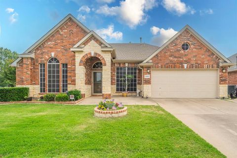5104 Swainsons Hawk Lane Grand Prairie TX 75052