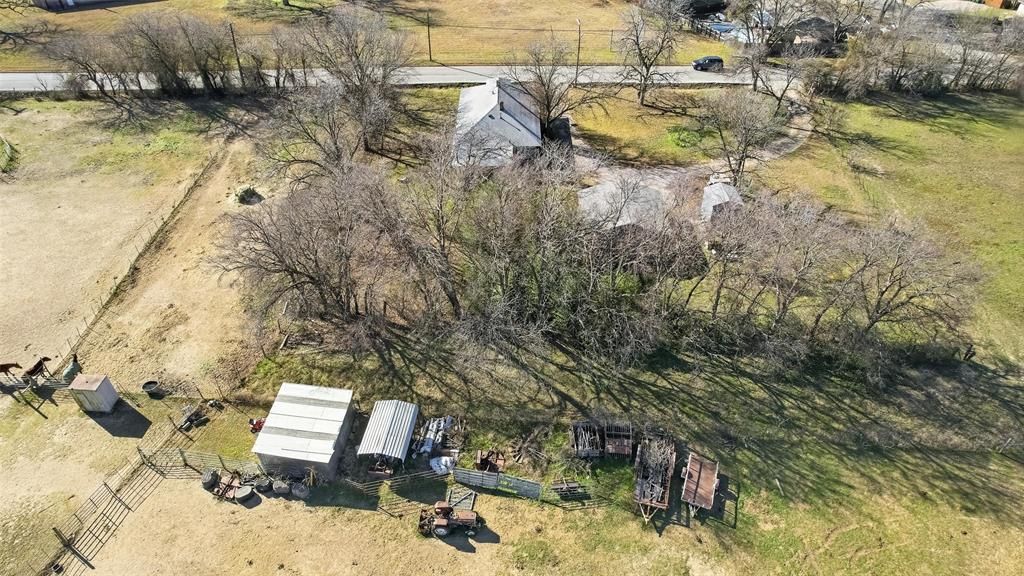 Photo of 5525 Bakers Lane, Haltom City, TX 76117 (MLS # 21157656)