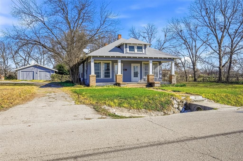 Photo of 5525 Bakers Lane, Haltom City, TX 76117 (MLS # 21157656)