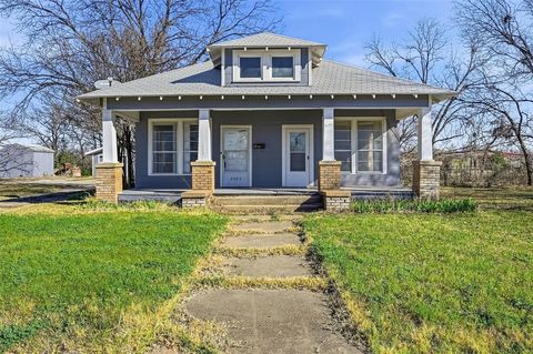 5525 Bakers Lane Haltom City TX 76117