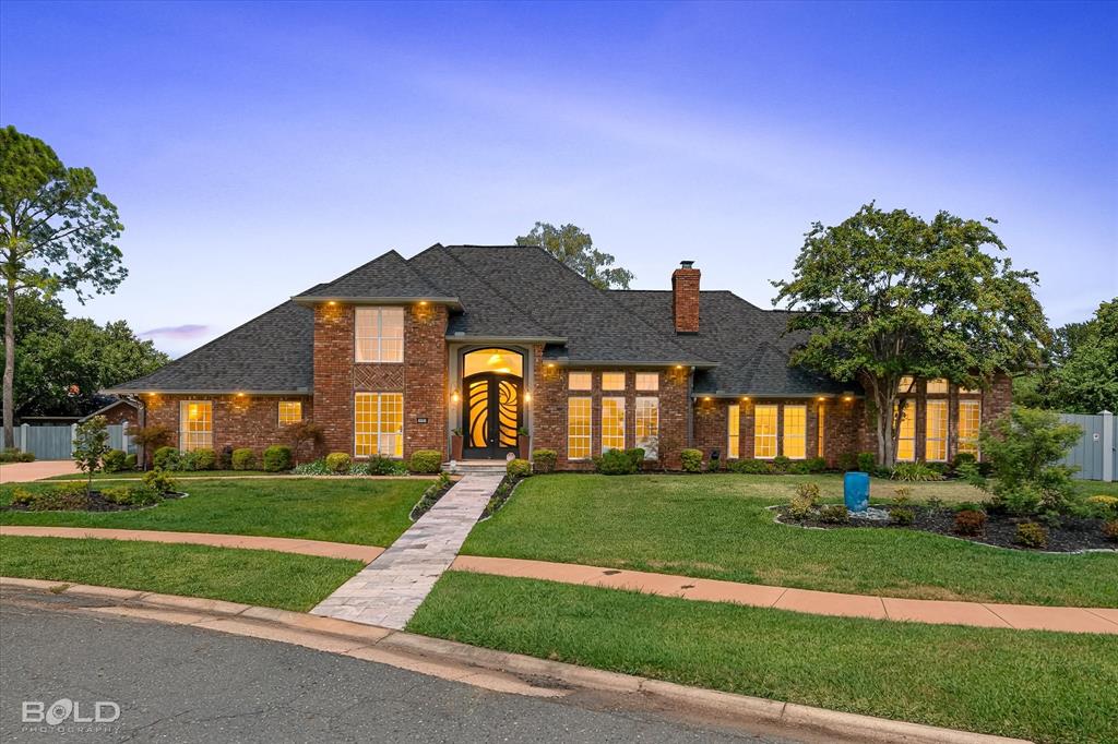 18 Dover Circle