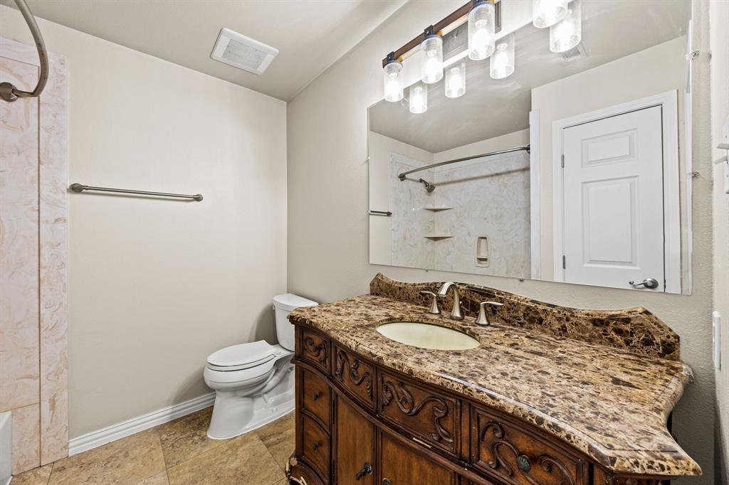 A0140 J W LOVE, TRACT 11, ACRES 5 - Residential