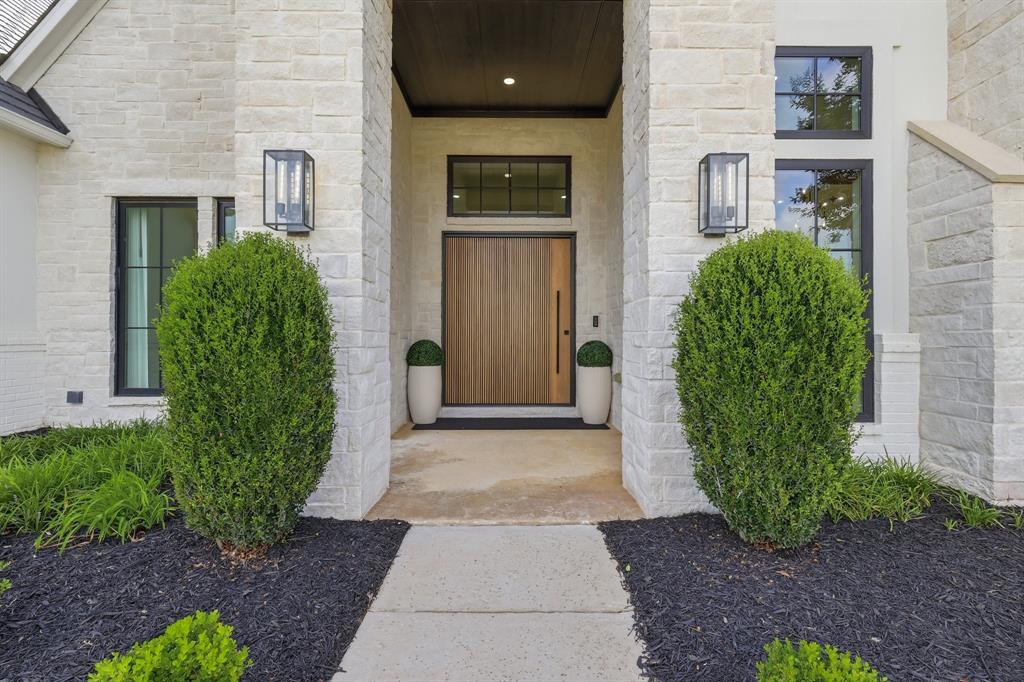 4500 Saddlewood Drive