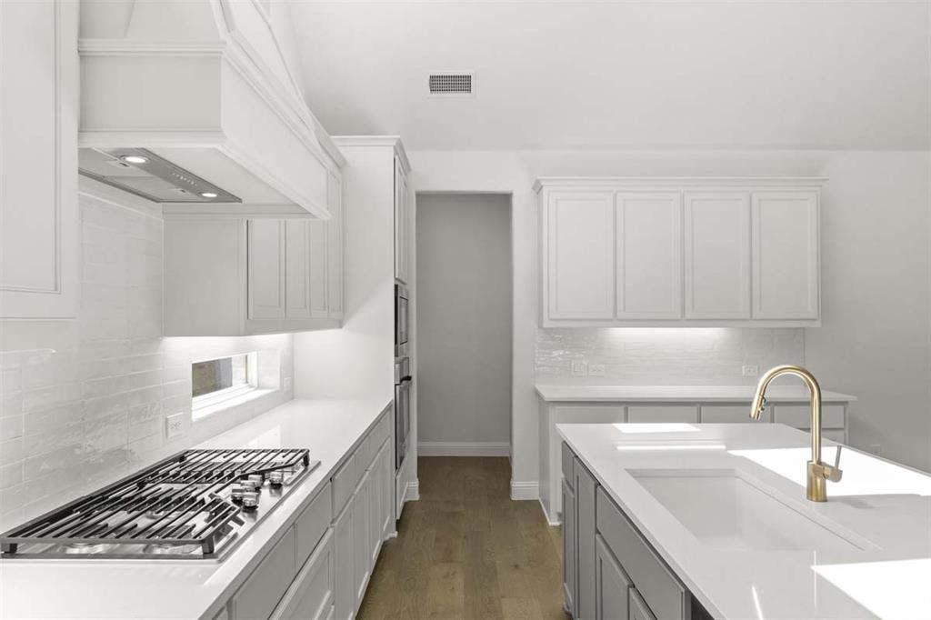 2312 W Lost Creek Drive