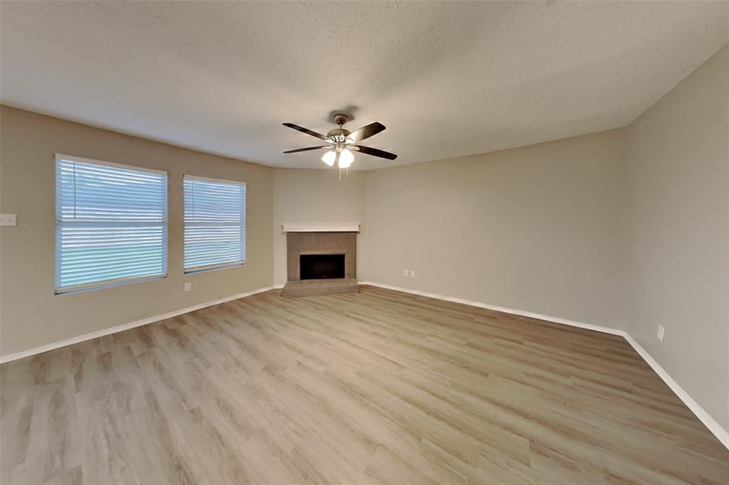 1400 Queen Annes Drive