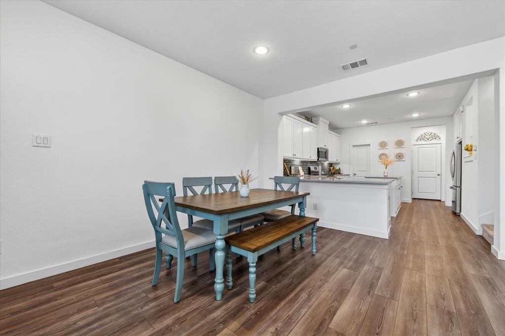 685 Watersedge Court
