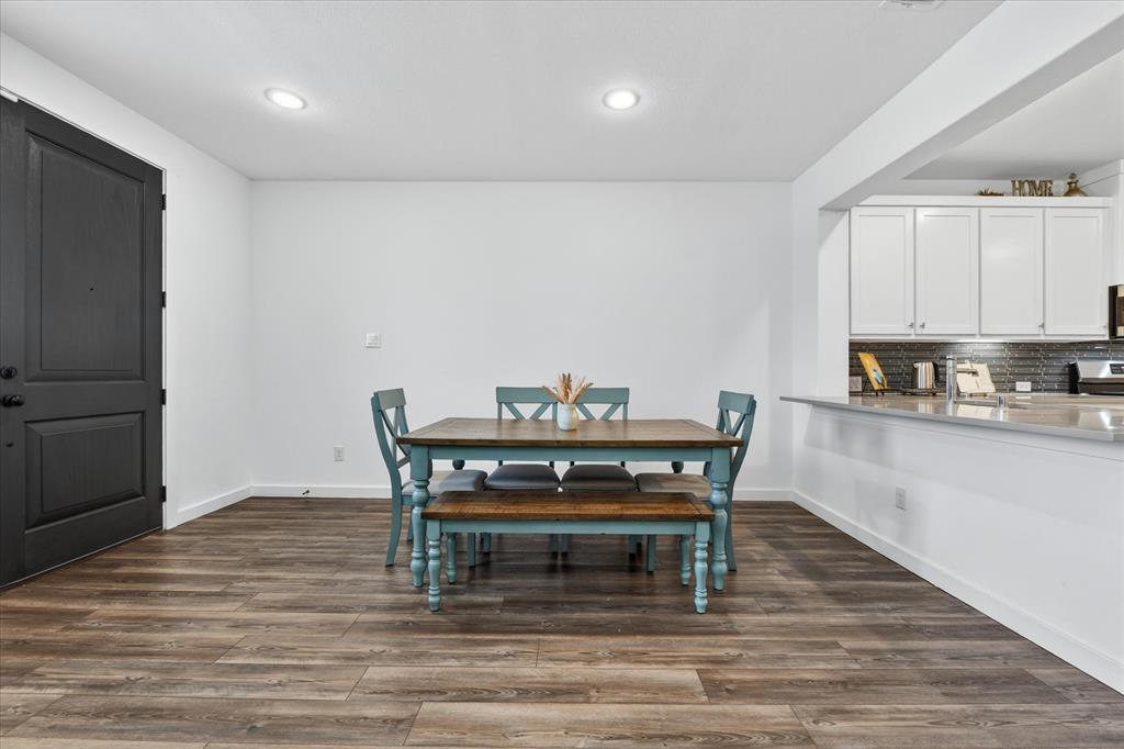 685 Watersedge Court