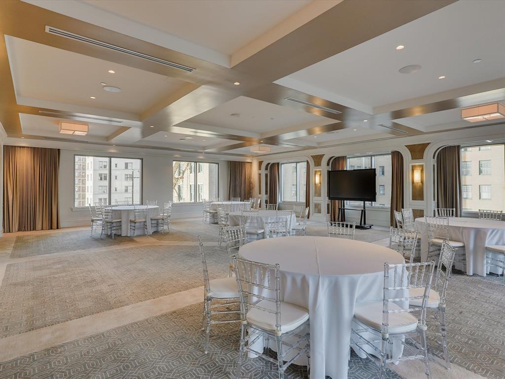 Residences at Stoneleigh Condos - Residential