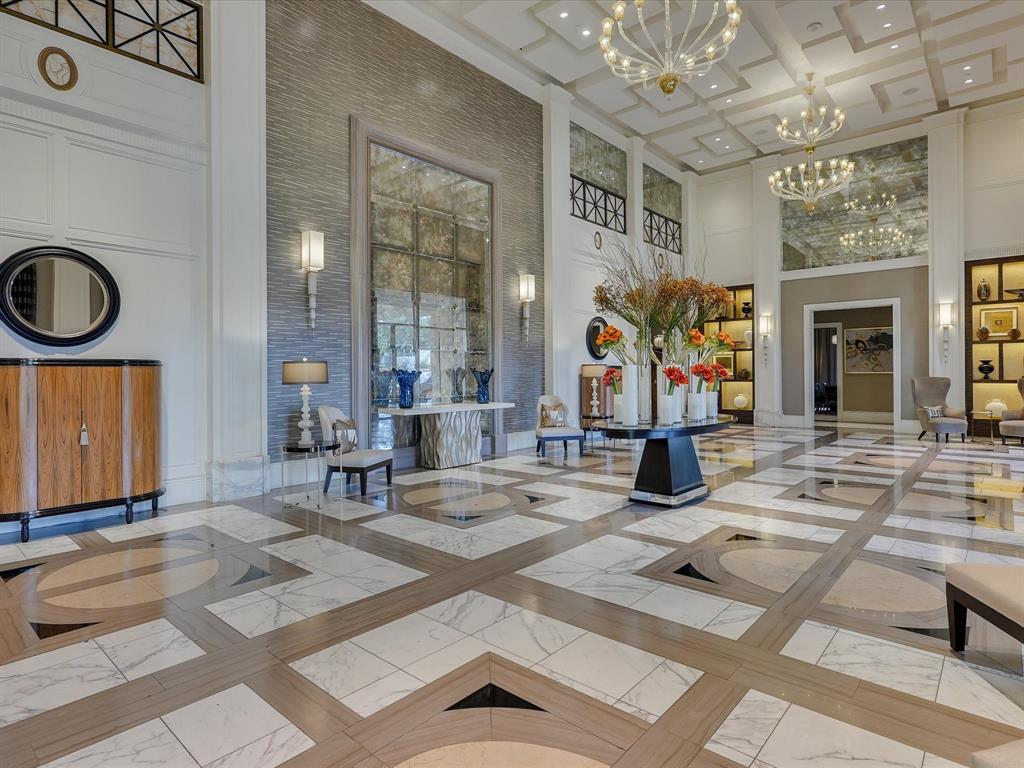 Residences at Stoneleigh Condos - Residential