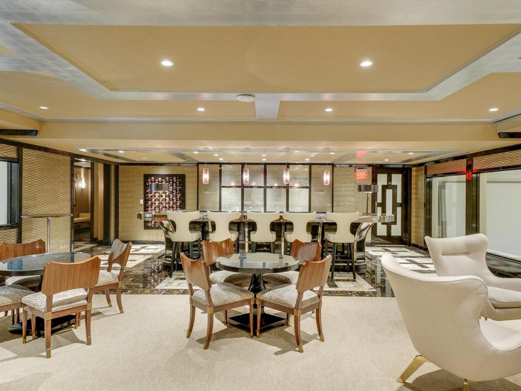 Residences at Stoneleigh Condos - Residential