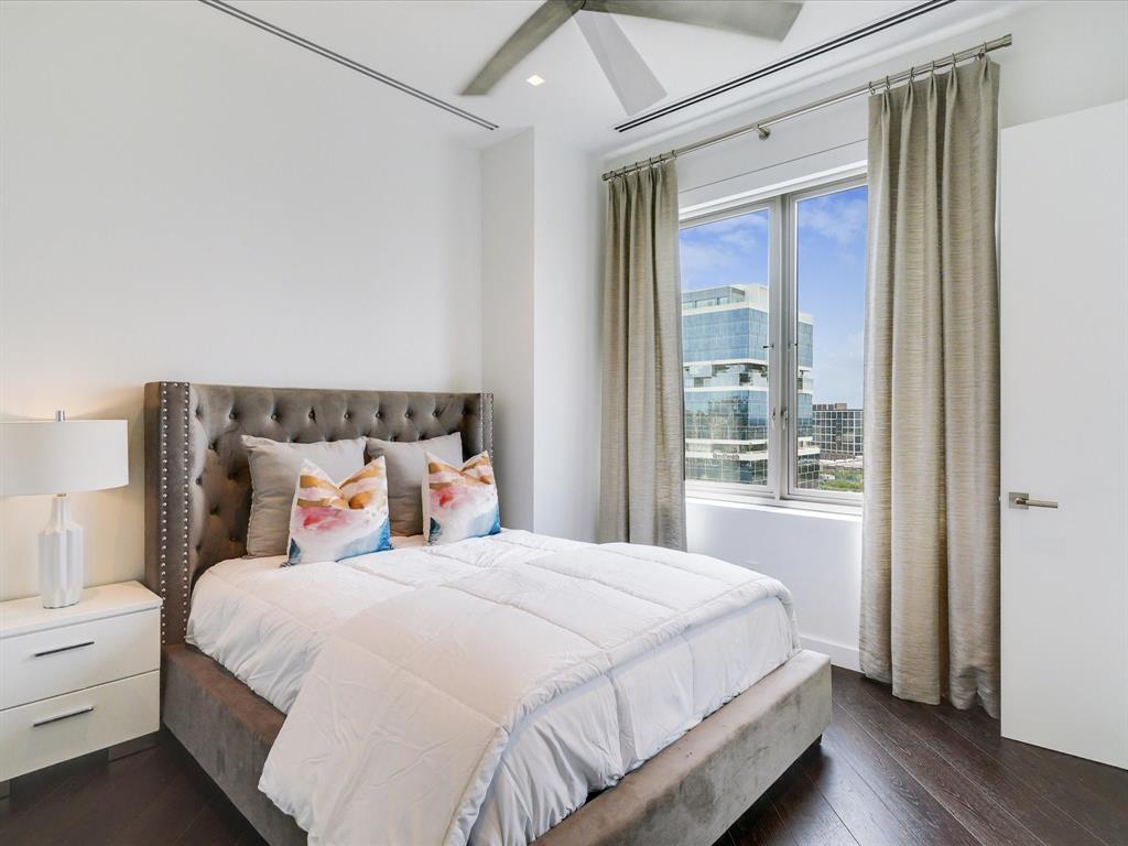 Residences at Stoneleigh Condos - Residential