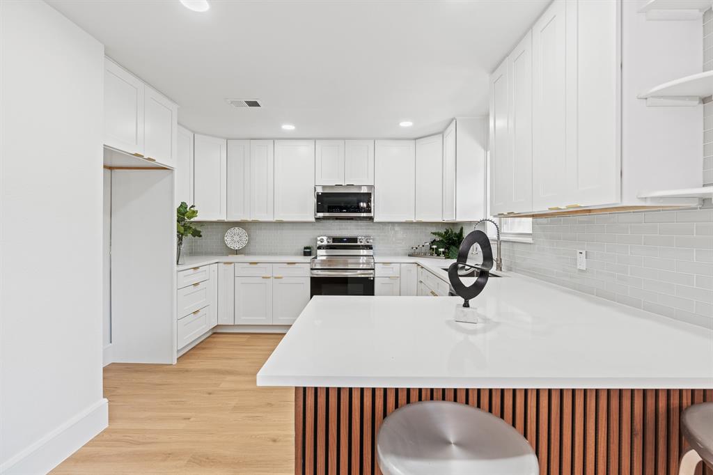 2116 Tamworth Court