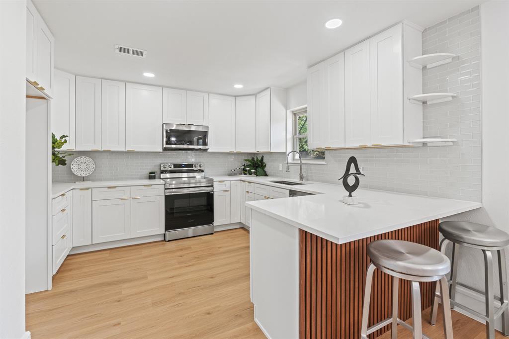 2116 Tamworth Court