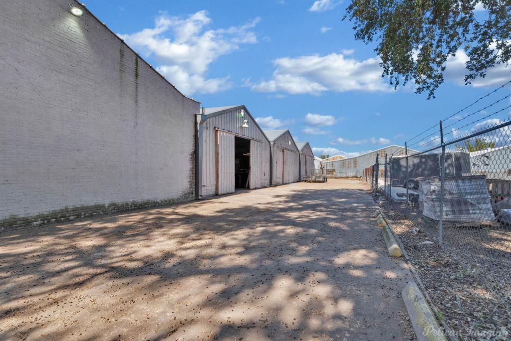 Henderson-Davis Sub - Commercial Sale