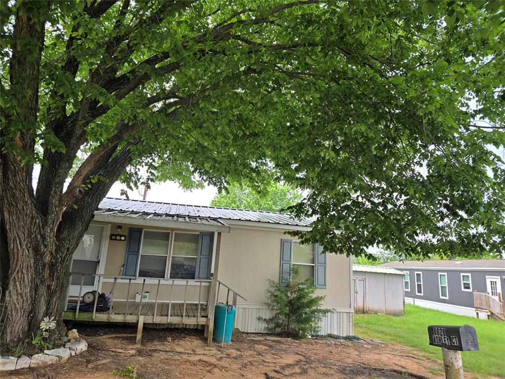 Blue Water Shores - Residential