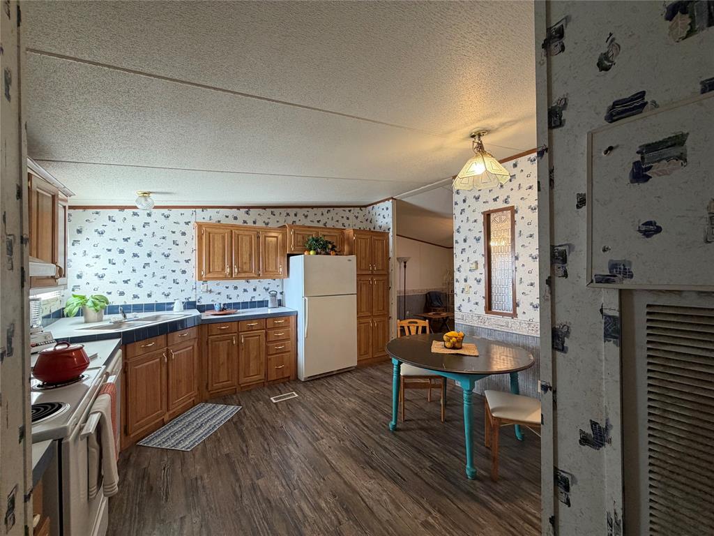 Blue Water Shores - Residential