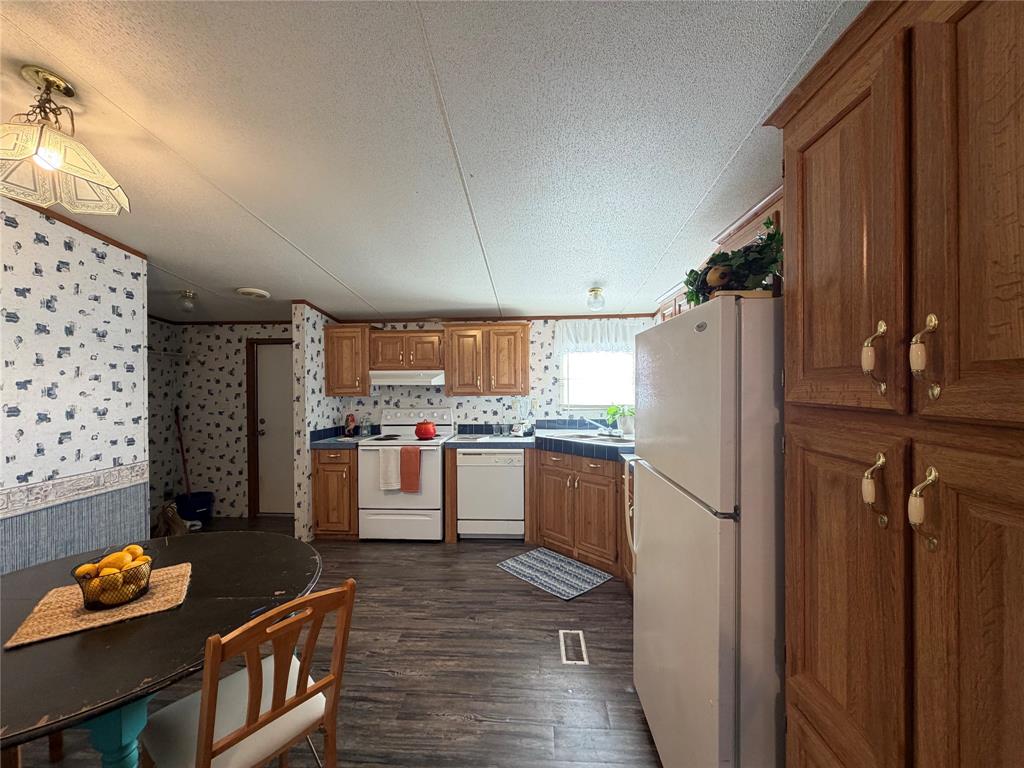 Blue Water Shores - Residential