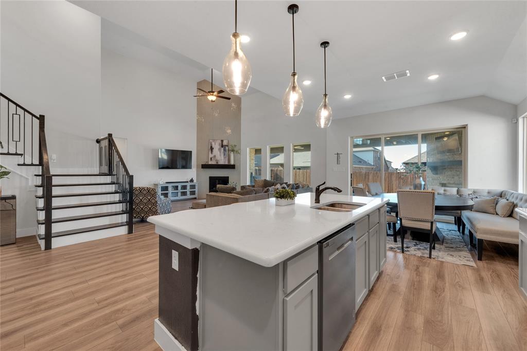 1741 Everglades Drive