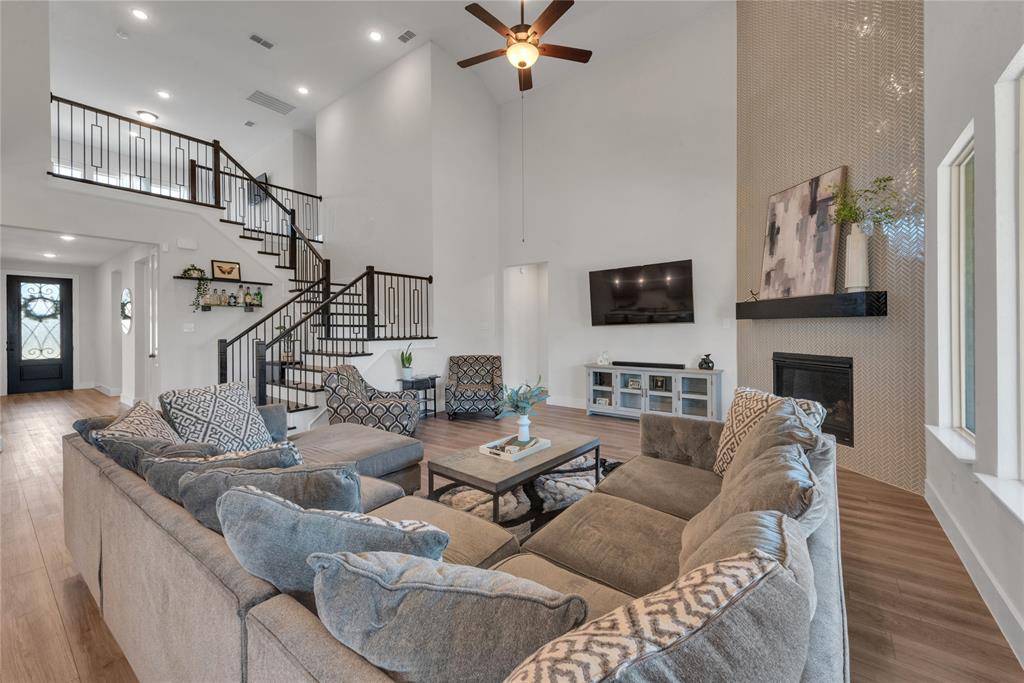 1741 Everglades Drive