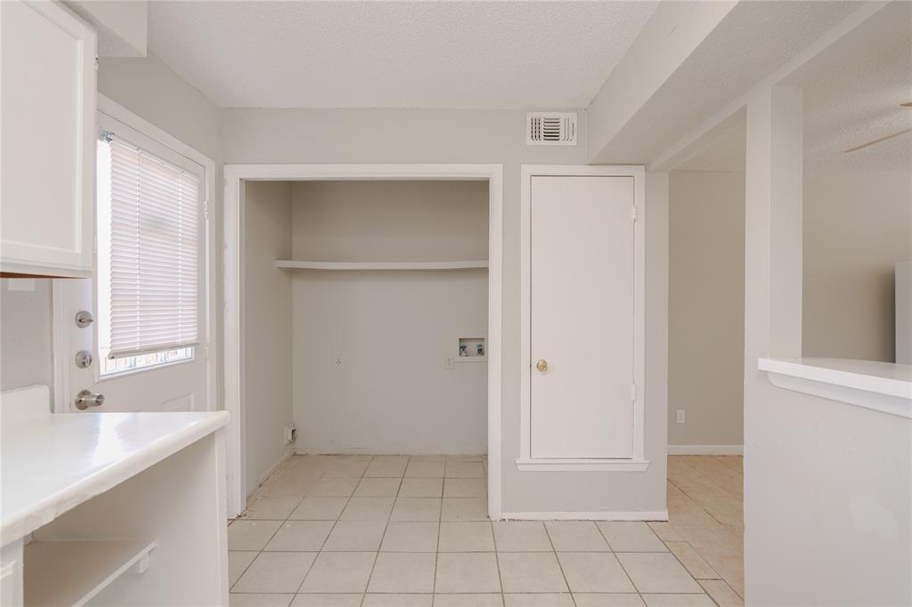 English Estates 6, Wimbledon Garden - Residential Lease