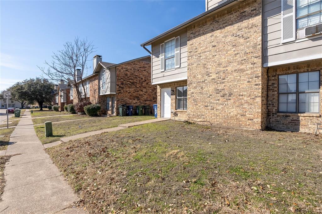 English Estates 6, Wimbledon Garden - Residential Lease