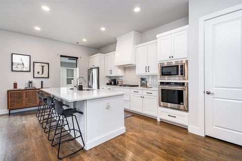 1120 Lavender Ridge Dallas TX 75204