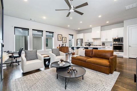 1120 Lavender Ridge Dallas TX 75204