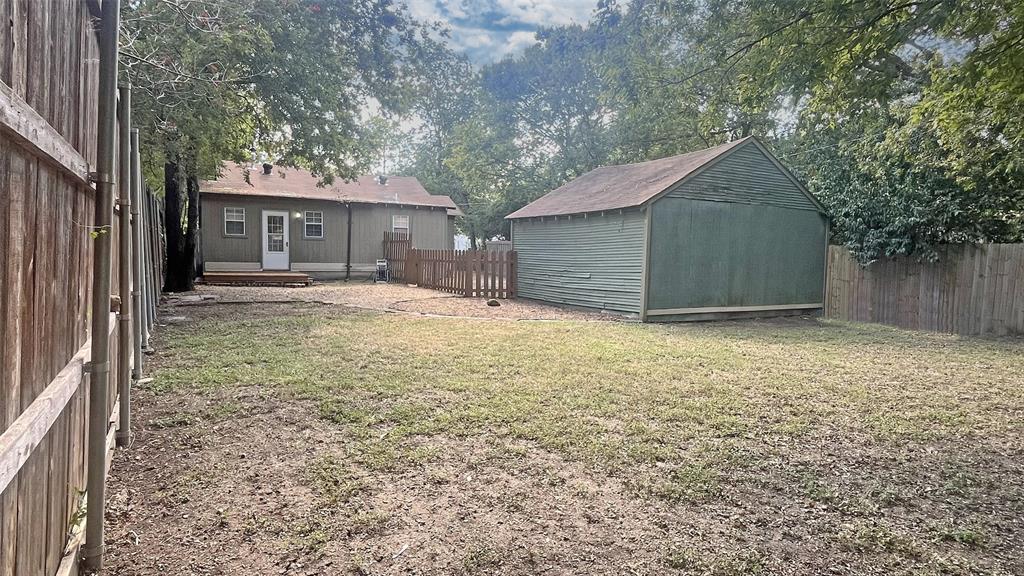 Lake Crest - Residential Lease