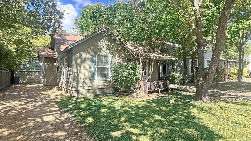 Lake Crest - Residential Lease