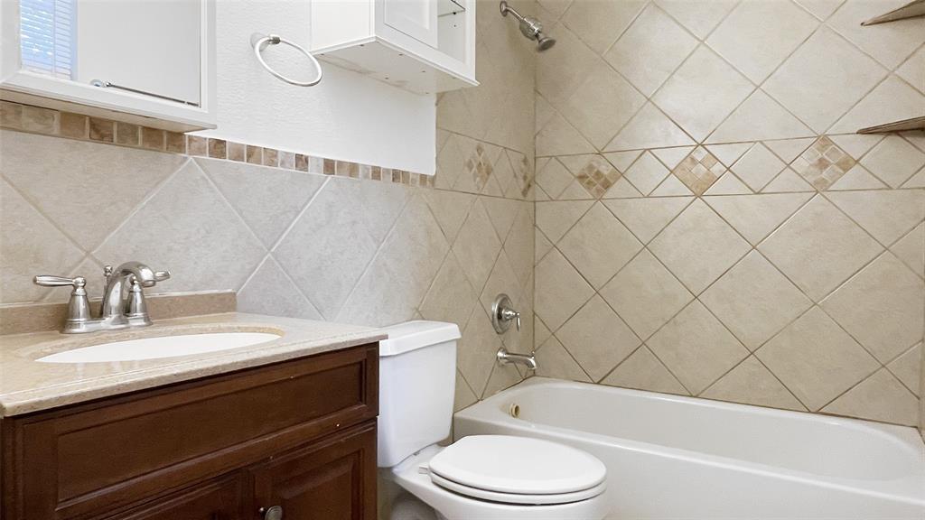 Lake Crest - Residential Lease