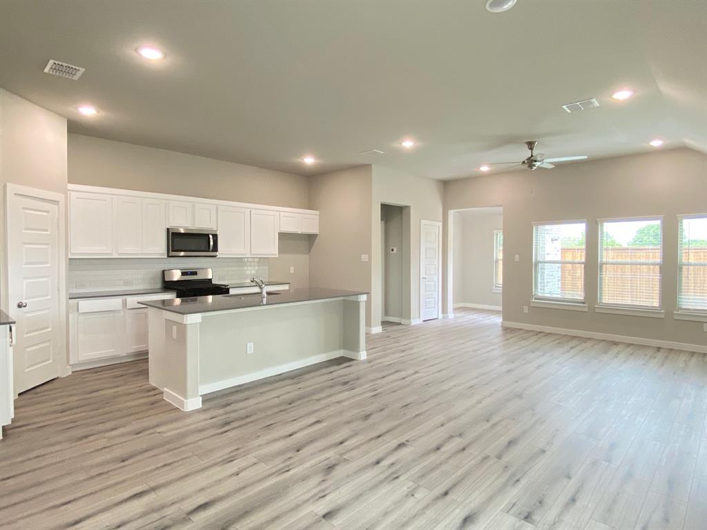 Oak Creek - Residential Lease