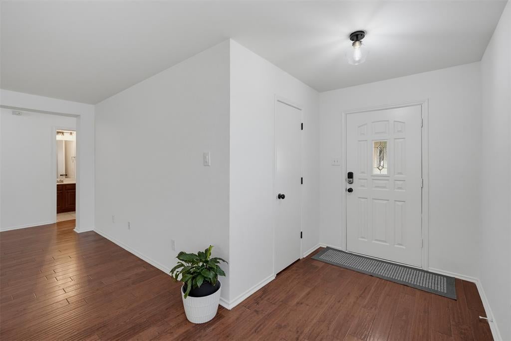1612 Crown Point Drive