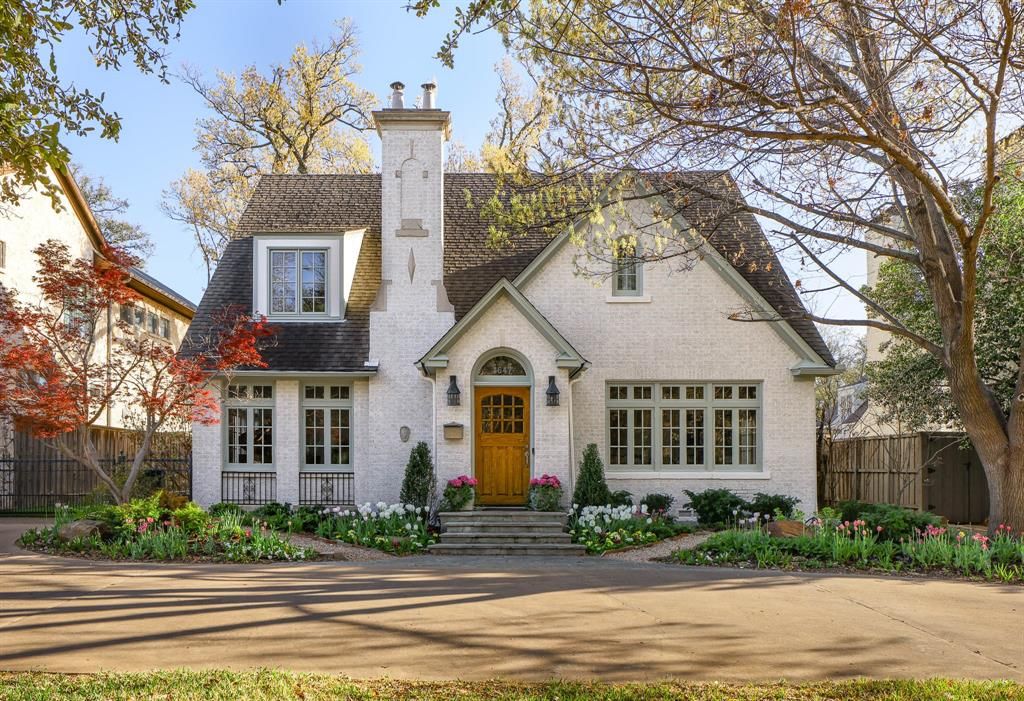 Photo of 3647 University Boulevard, University Park, TX 75205 (MLS # 21204999)