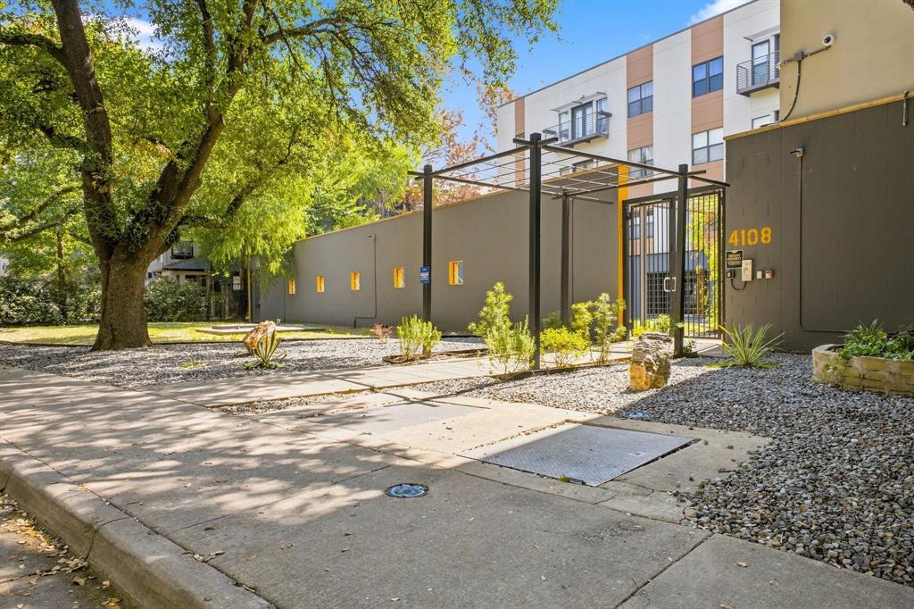 4108 Office Parkway 124