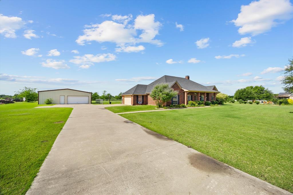 1990 County Road 2218