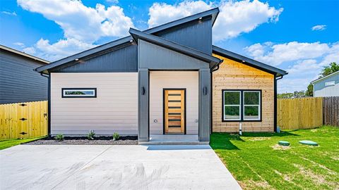 A home in Granbury