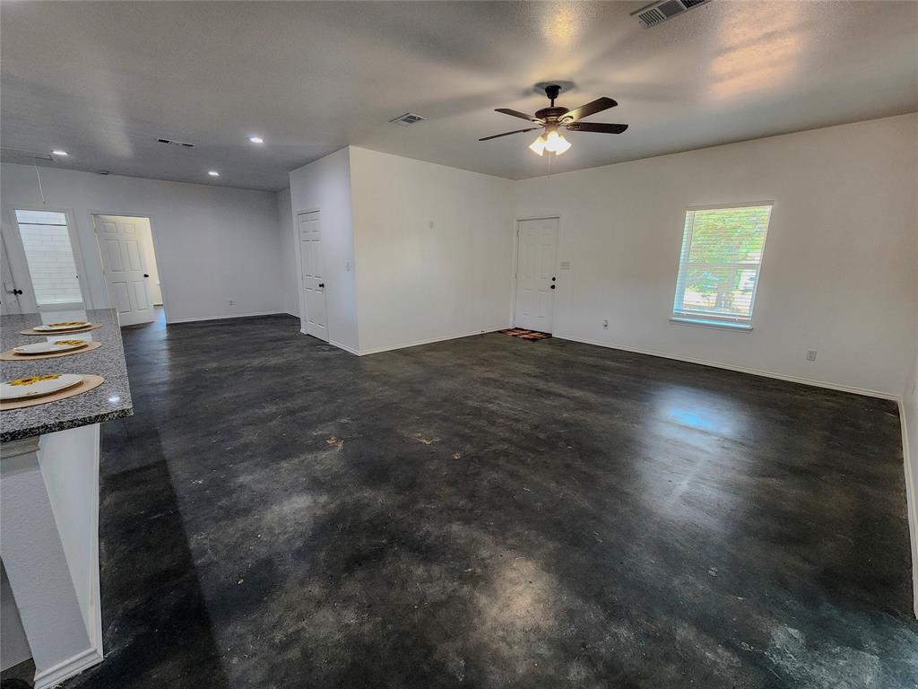 De Loach - Residential