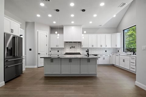 1013 Silver Lake Circle Mount Pleasant TX 75455
