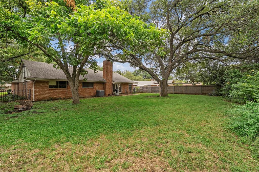 Lake Air Estate - Residential