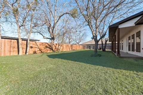 A home in Godley