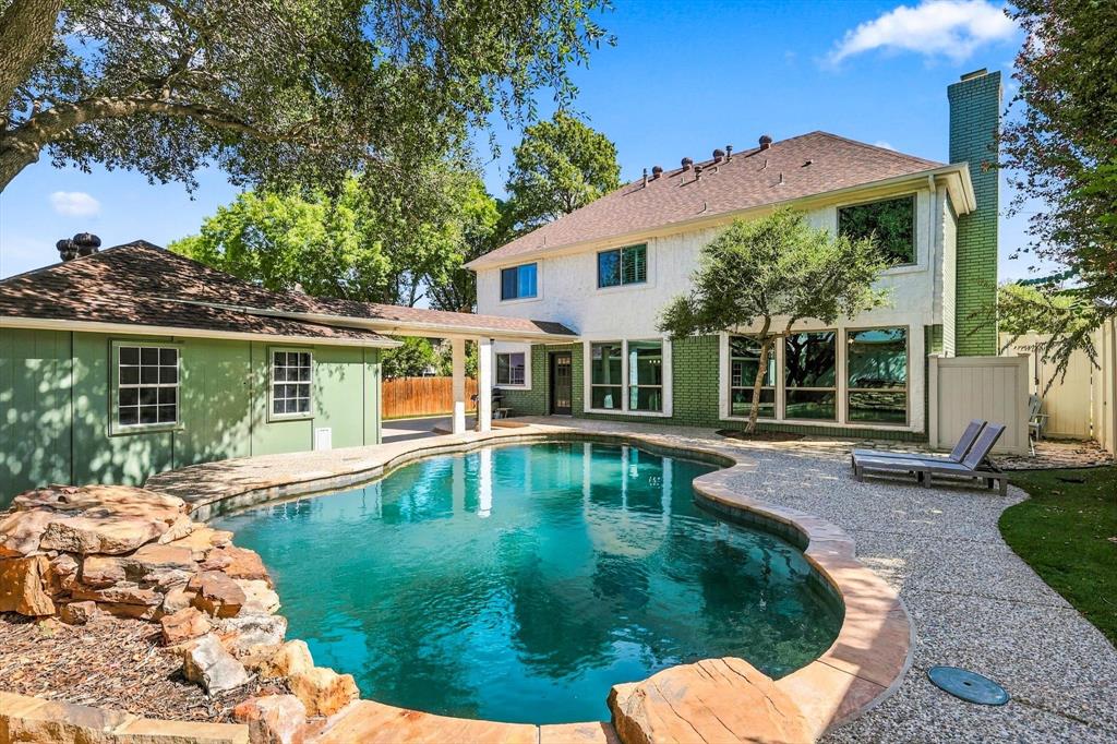 2385 Dundee Drive