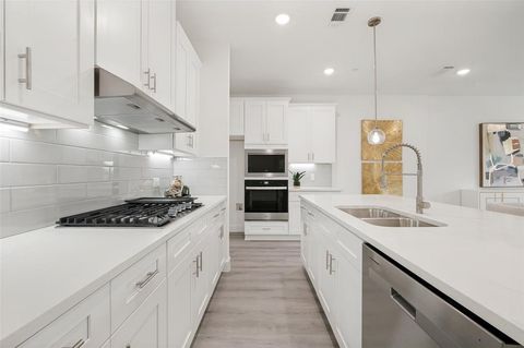 Photo of 5609 Woodlands Drive, The Colony, TX 75056 (MLS # 21246535)