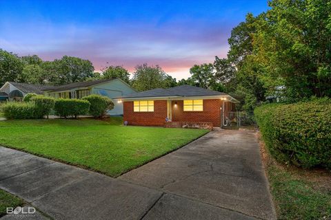 Photo of 3137 Looney Street, Shreveport, LA 71103 (MLS # 21233755)