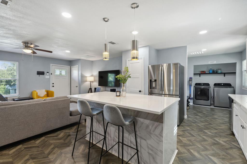 Valwood Park 06 - Residential