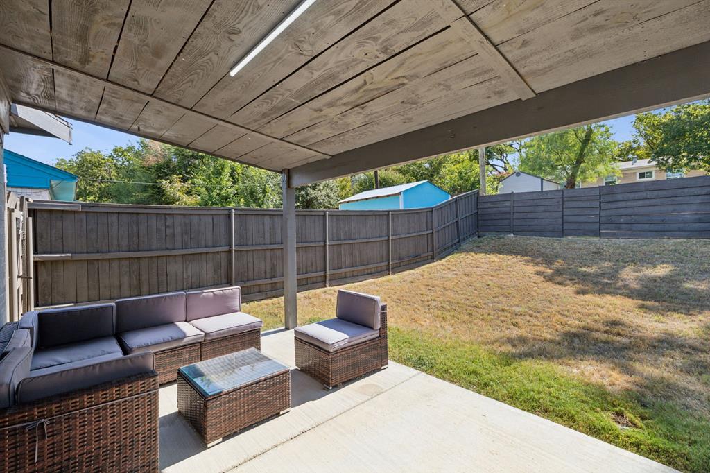 Valwood Park 06 - Residential