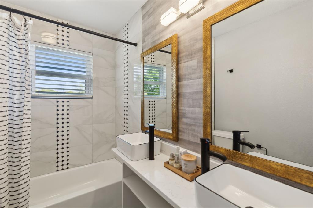 Valwood Park 06 - Residential