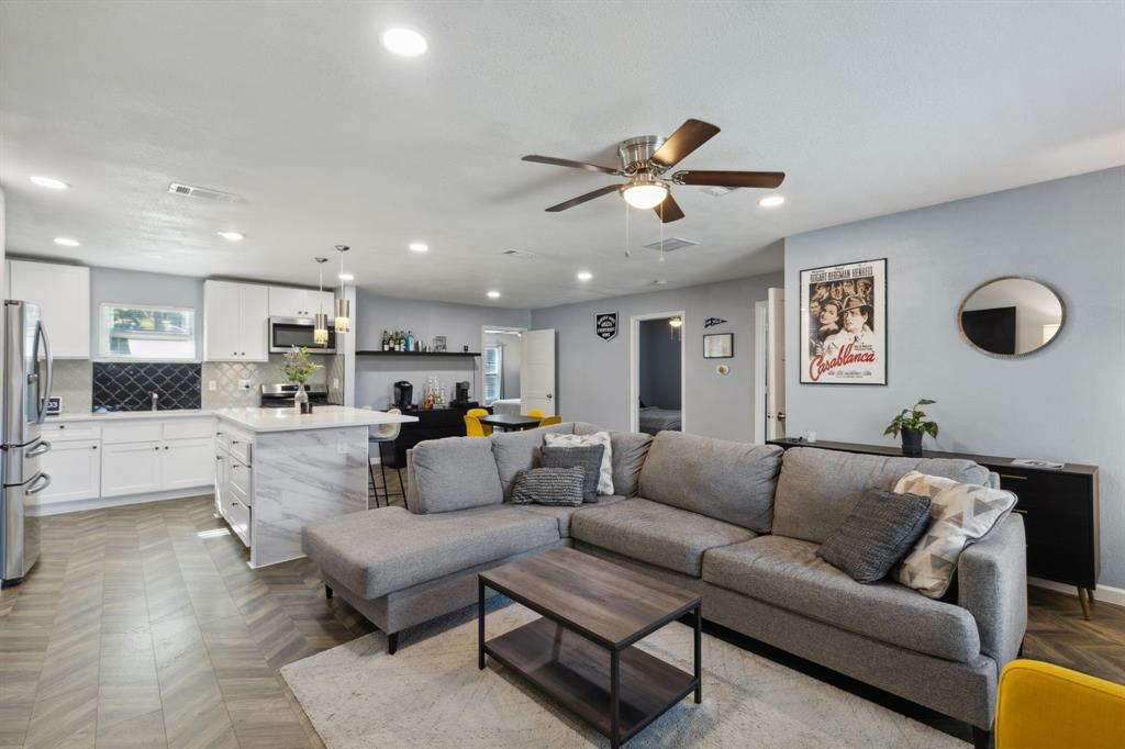 2630 Springvale Drive