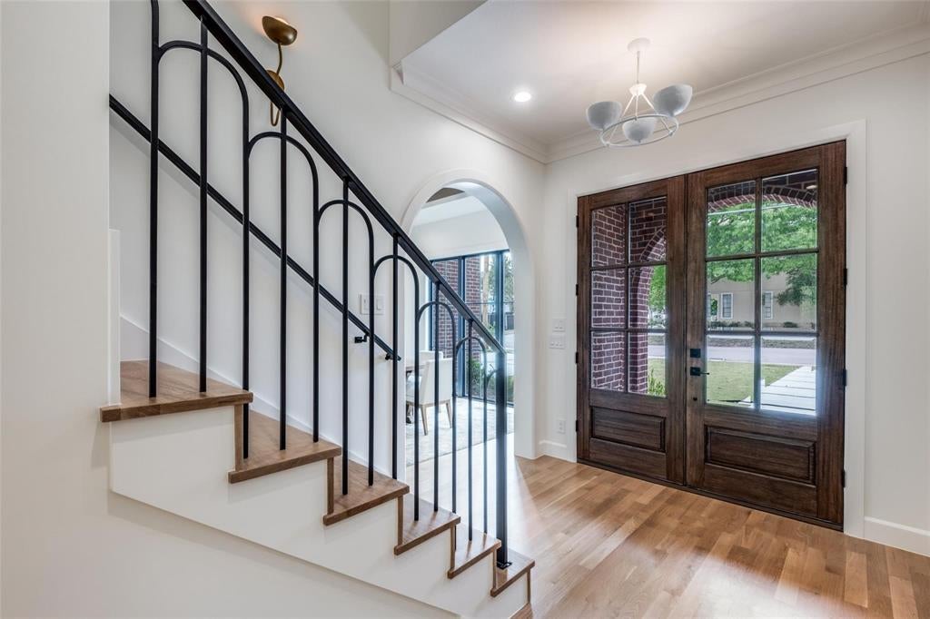 1618 Old Gate Lane