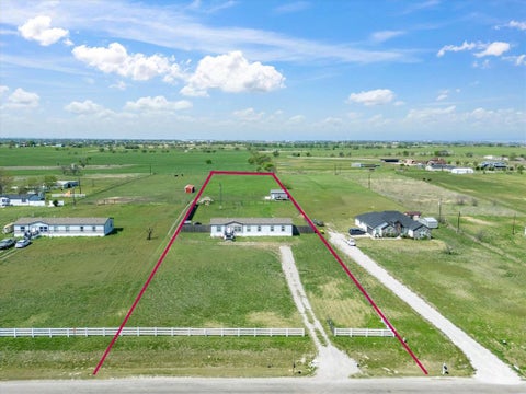 Photo of 341 Mesa Ridge, Decatur, TX 76234 (MLS # 21372675)