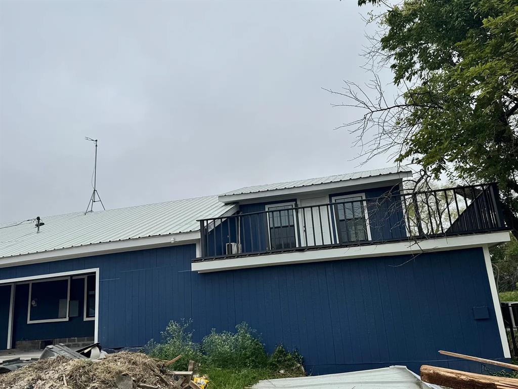 (VACTY3FOLD) CLS 3 FRAME 1999 & OLDER CITY OF VA - Residential Lease